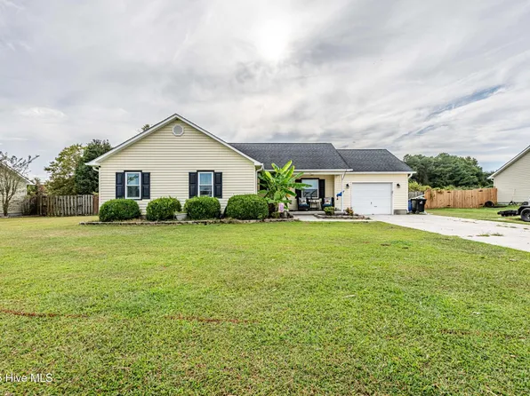 109 Esquire Drive, Richlands, NC 28574
