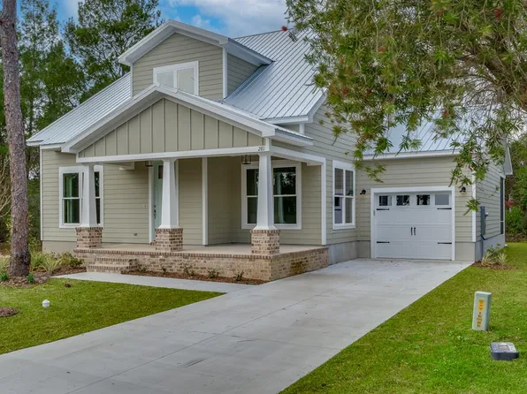 281 Royal Tern Way, Lanark Village, FL 32323