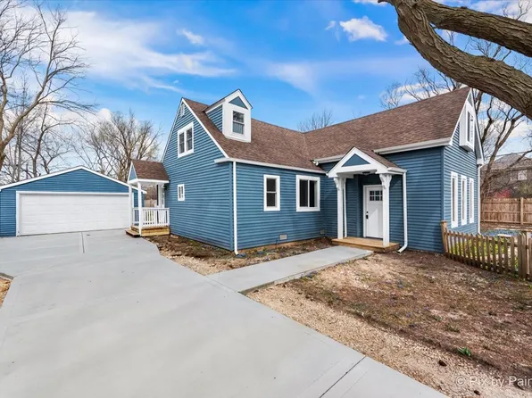 26W210 Macarthur Ave, Wheaton, IL 60188