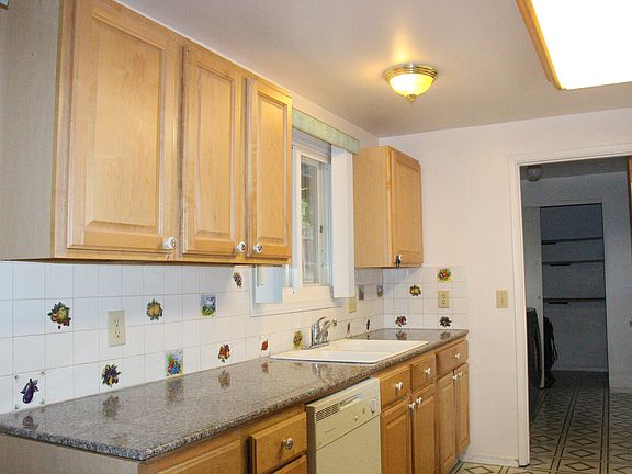 2nd image of 2410 S 137th St