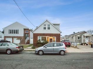 70 Chestnut St, Lodi, NJ 07644