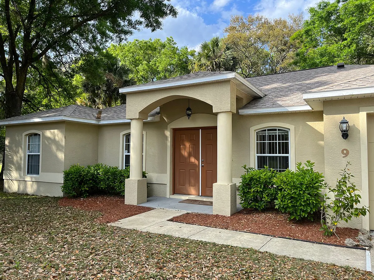 Building Photo - 9 White Hawk Pl