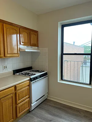 Rented by Ben Bay Realty Co. of Bay Ridge | media 59