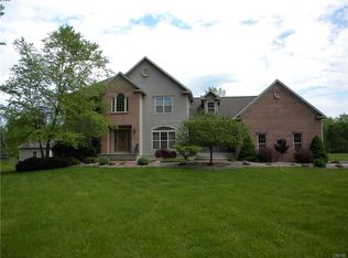 9347 River Island Dr, Brewerton, NY 13029