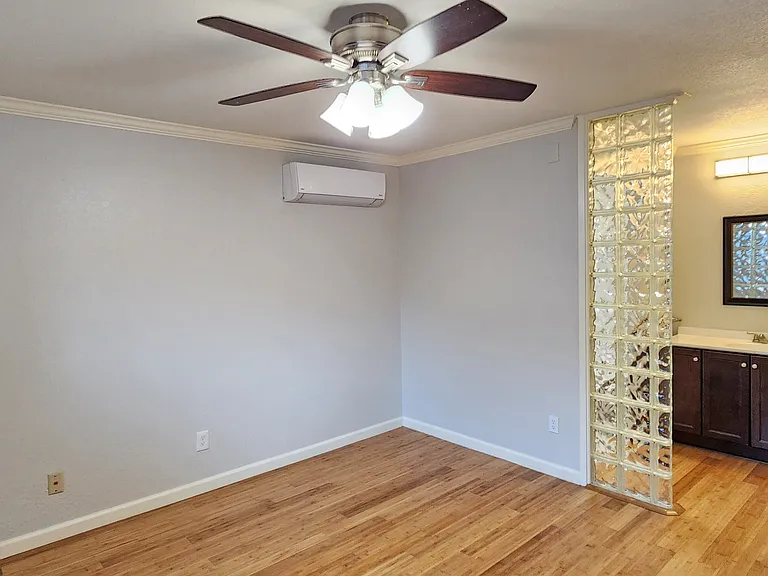 1430 V St #4 — Photo 7