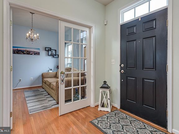 5th image of 1221 Fairfax St