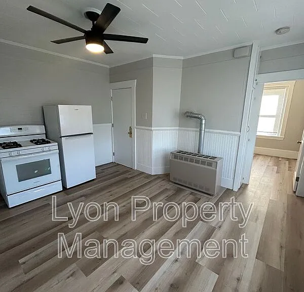 415 Main St #5 — Photo 2