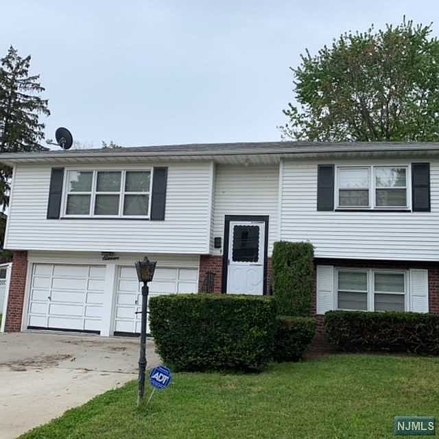 1st image of 11 Woodland Ave
