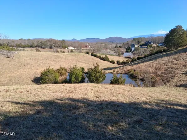 1 Flat Creek Rd, Sevierville, TN 37876