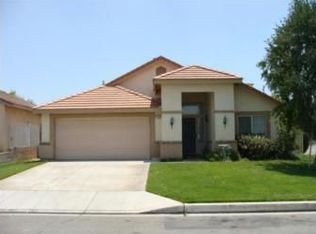 854 Woodcrest St, Rialto, CA 92376