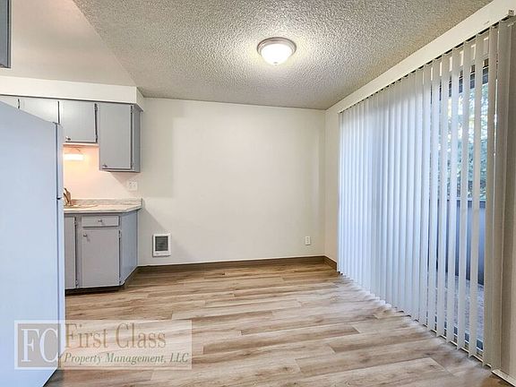 5th image of 1376 NE 186th Ave