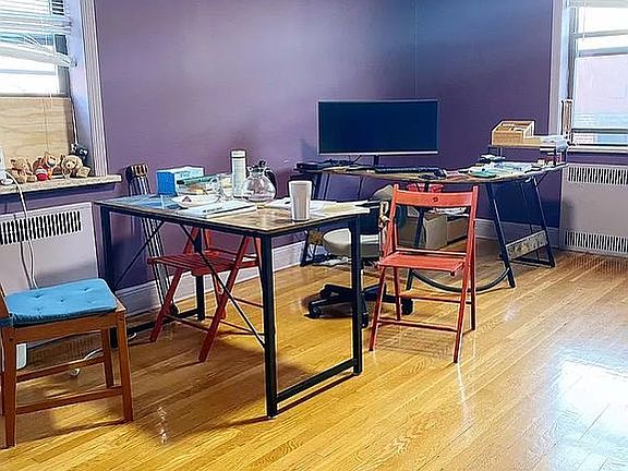 3rd image of 14480 Sanford Ave APT 6F