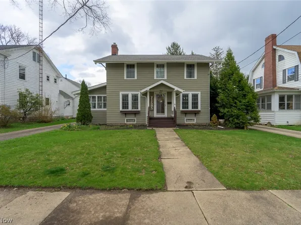 245 S Freedom St, Ravenna, OH 44266
