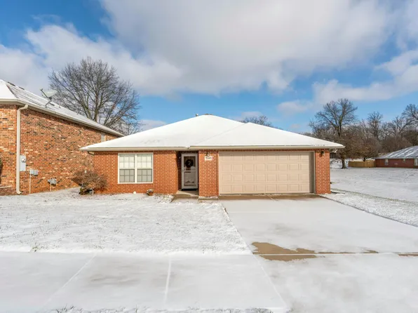 2105 W Swallow Street, Springfield, MO 65810