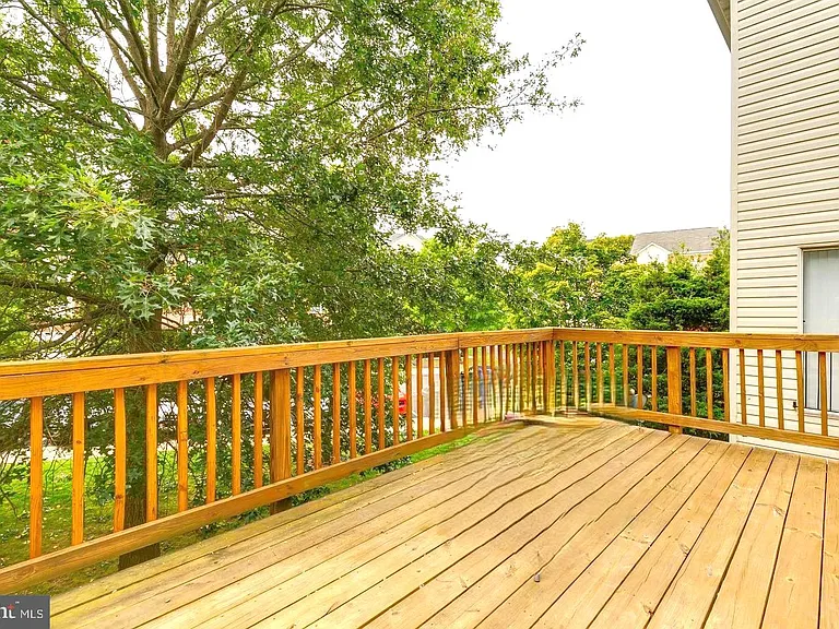 13129 Park Crescent Cir — Photo 22