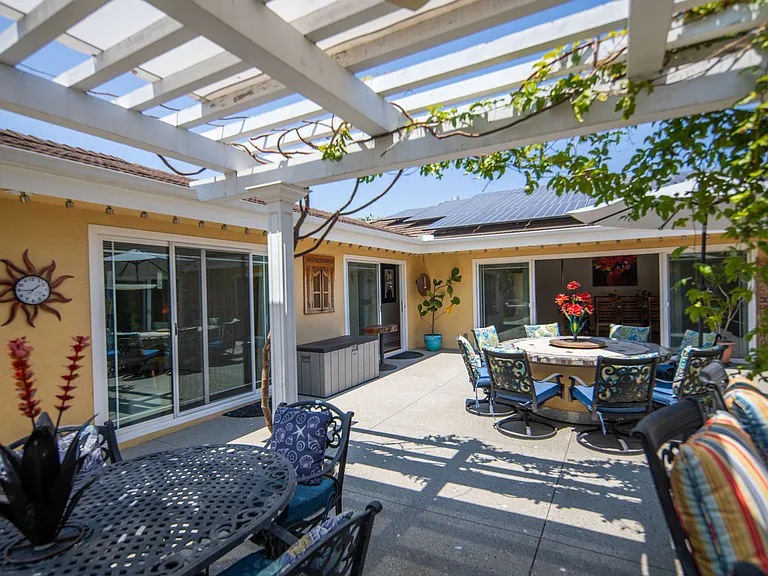 1040 Alameda Blvd — Photo 7