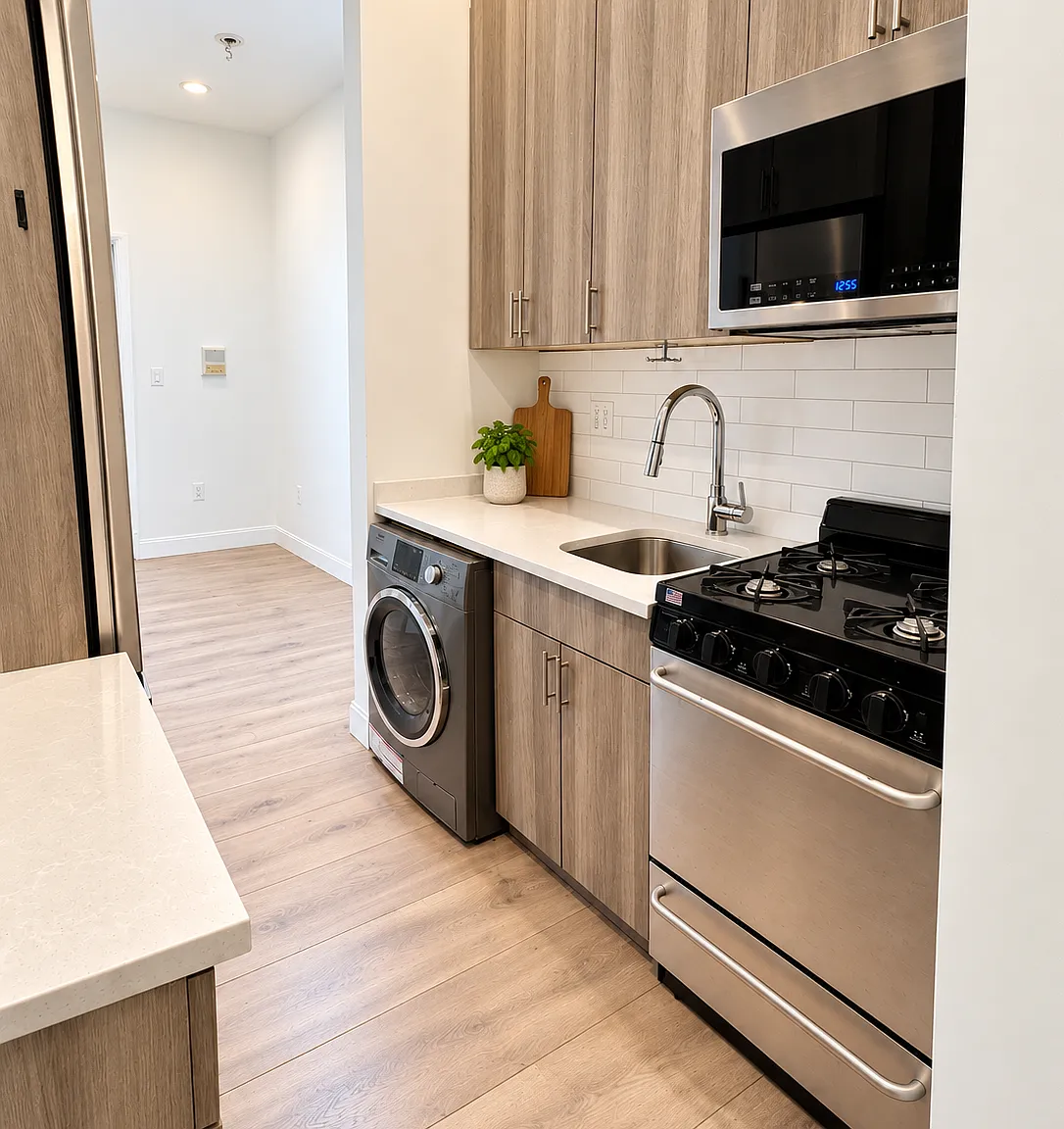 438 East 13th Street — Photo 2