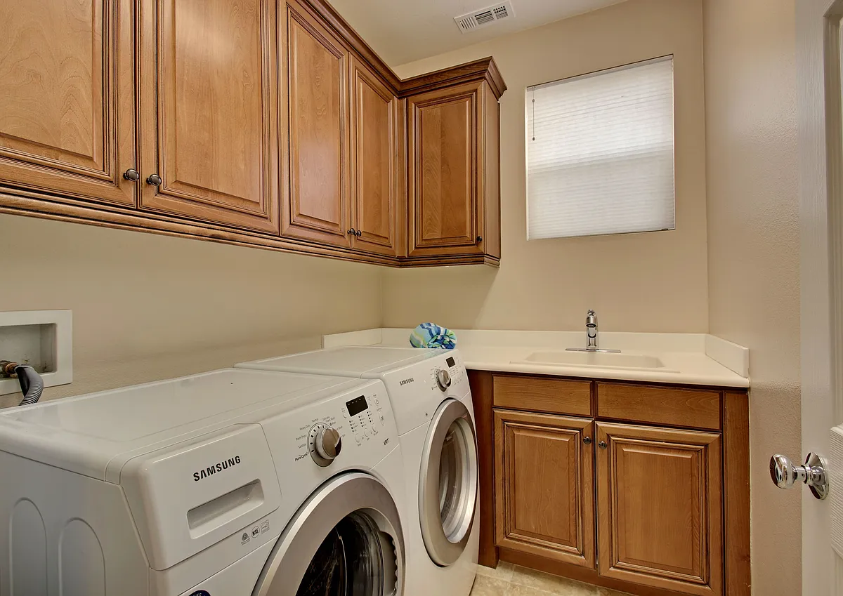 Building Photo - 42420 Warner Trl