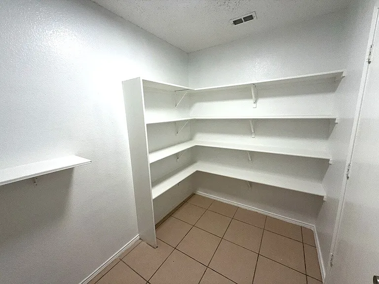 3952 Golden Horn Ln — Photo 17