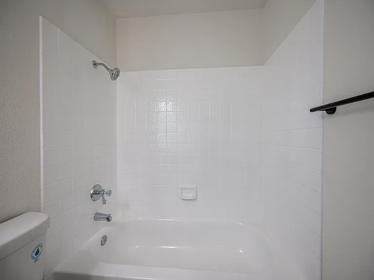 208 Bruce St #C — Photo 21
