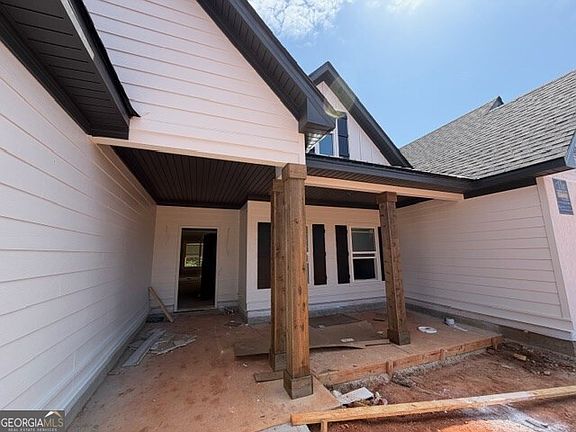 2nd image of 127 Woodford Dr