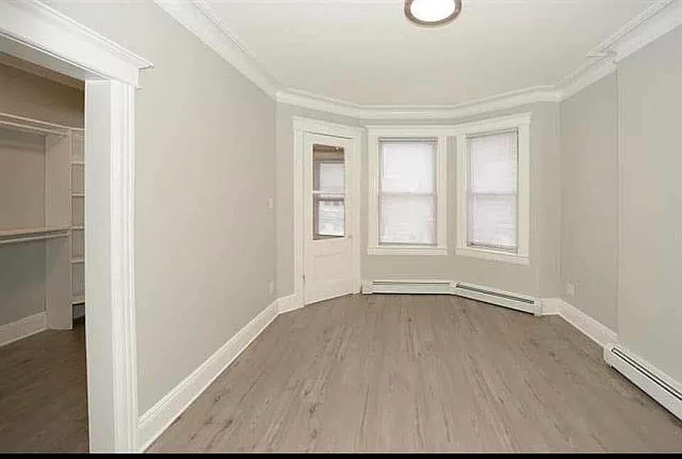 1st image of 88 W 53rd St Floor 2