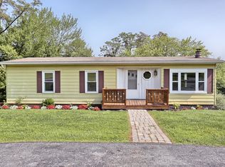 1945 York Haven Rd, Etters, PA 17319