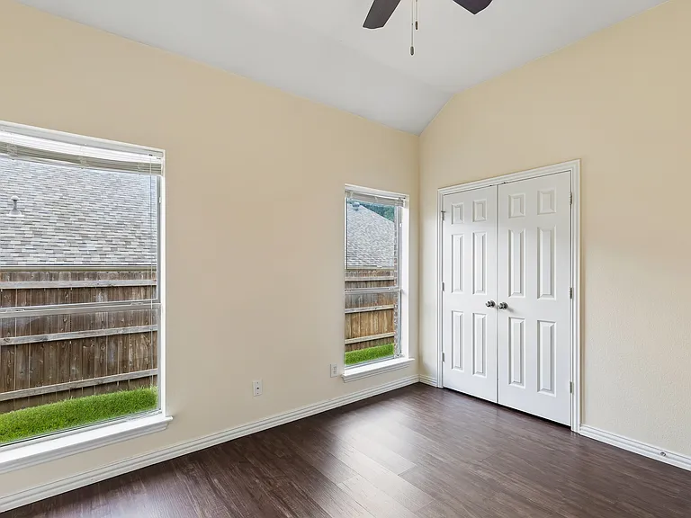 1905 Trevor Ct — Photo 22