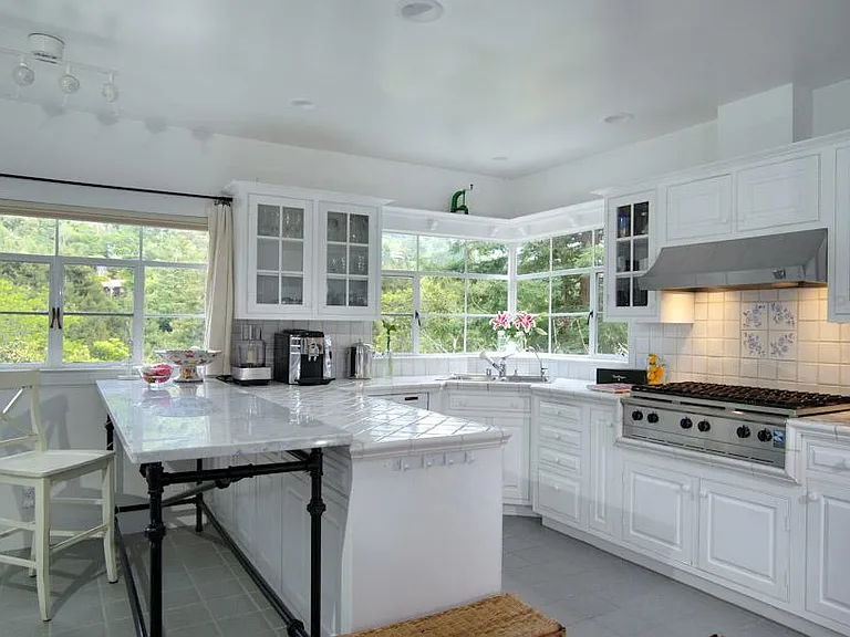kitchen upstairs