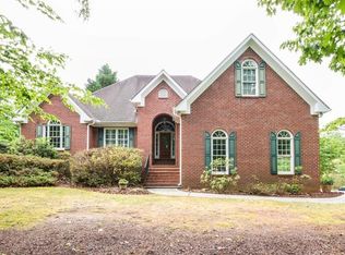 100 Ramey Rd, Sugar Hill, GA 30518