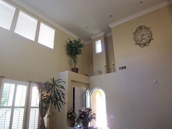 3rd image of 10242 Lone Bluff Dr