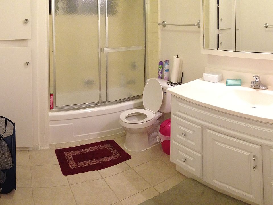 1st image of 25268 Taylor St APT B