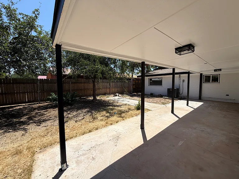 1717 S Washington Ave — Photo 22