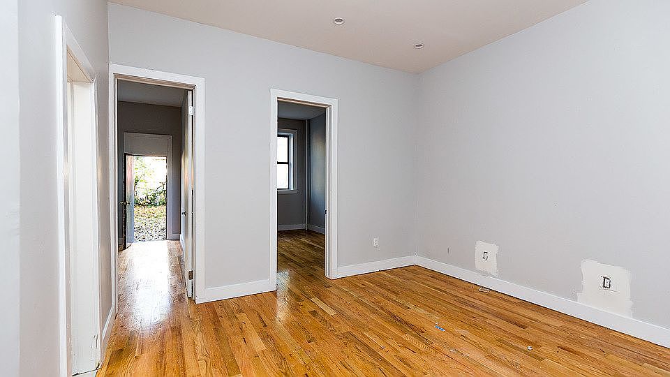 1st image of 1151 Rogers Ave #2