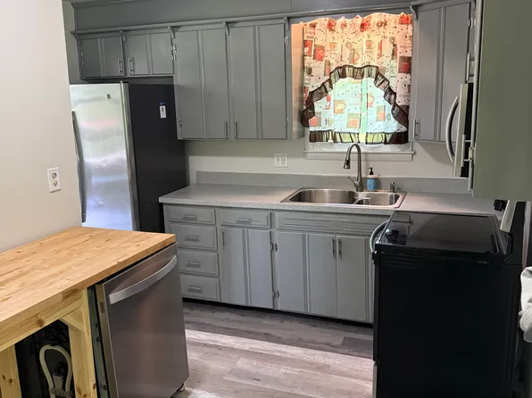 3300 Courtney Ct, Nashville, TN 37218