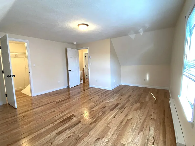 18-20 N High St #4 — Photo 15