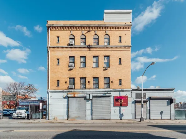 622 Communipaw Avenue image 1 of 5