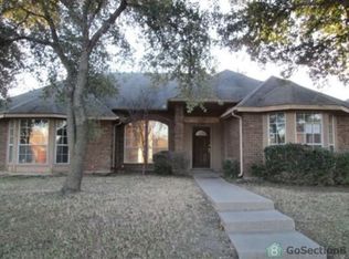 2124 Spring Mills Rd, Mesquite, TX 75181