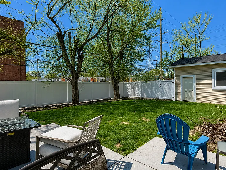 2705 Inman St — Photo 41