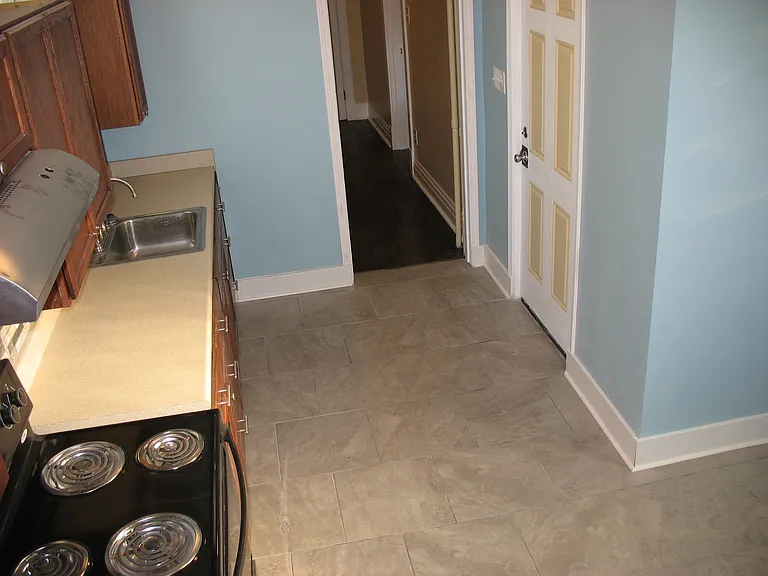 404 2nd St #1 — Photo 16