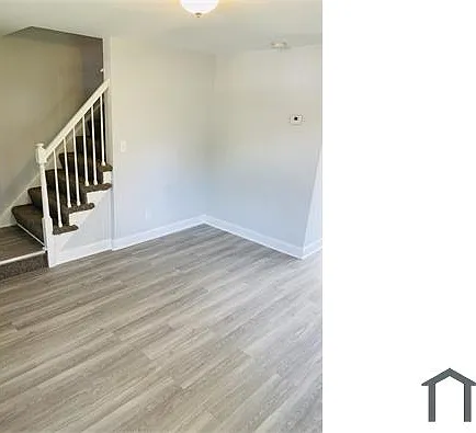 945 Saint Agnes Ln — Photo 3