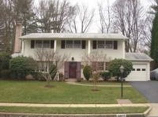 6807 Grey Fox Dr, Springfield, VA 22152