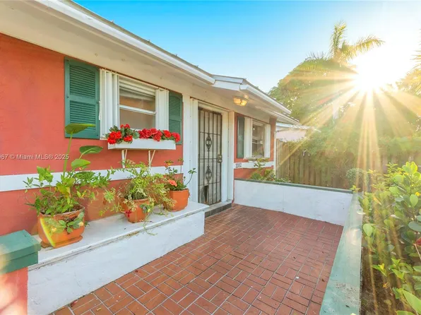 3382 SE Hawthorne St, Stuart, FL 34997