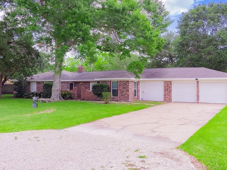 3240 County Road 155 — Photo 2