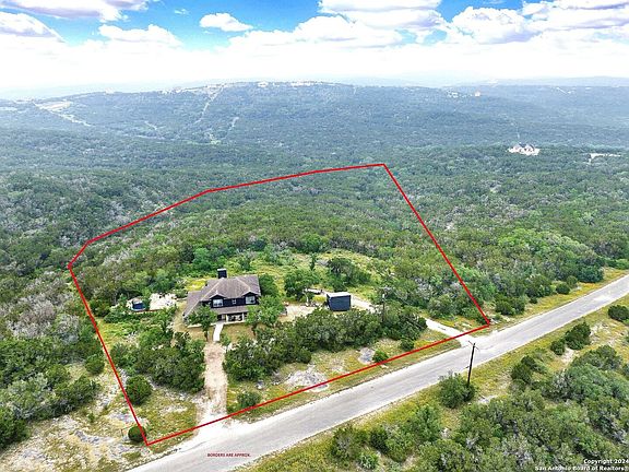 2nd image of 205 COUNTY ROAD 2751