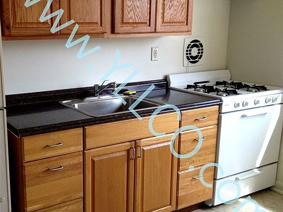 55+W+Boradway+Unit+A+KITCHEN+2.JPG+FINAL