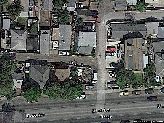 3rd image of 325 E Lodi Ave