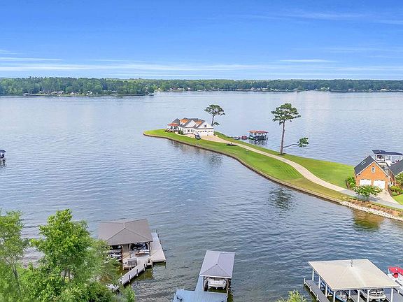 2nd image of 406 Lakeport Dr