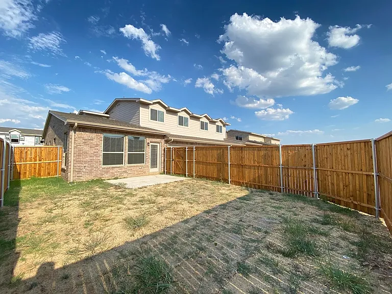 3342 Solana Cir — Photo 17