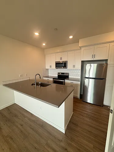 310 N Palm Ave Photo 1